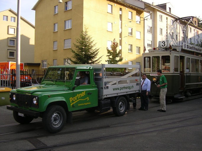 Landrover shunting in Bern tram museum