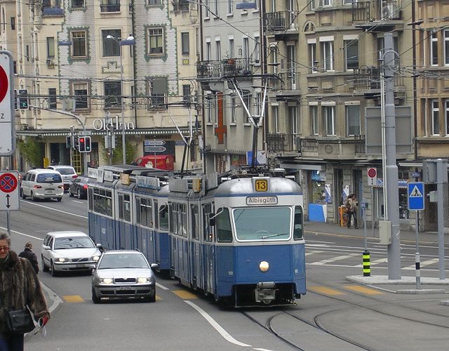 mirage tram at bahnhof enge