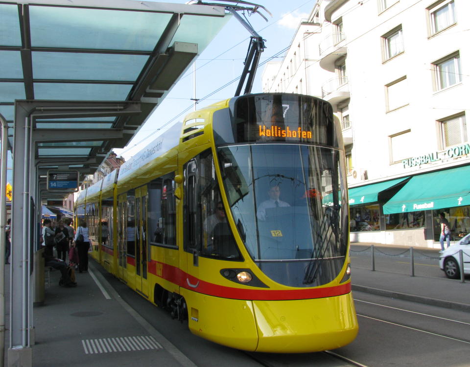 BLT Tango tram Schaffhauserplatz