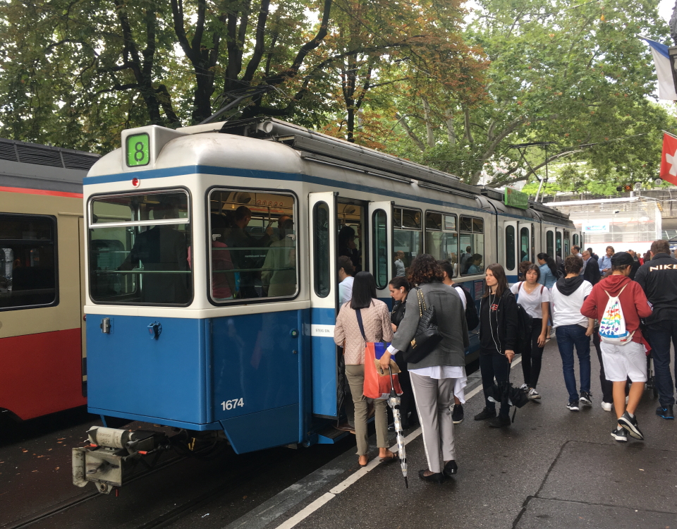 vbz mirage tram 1674 in service