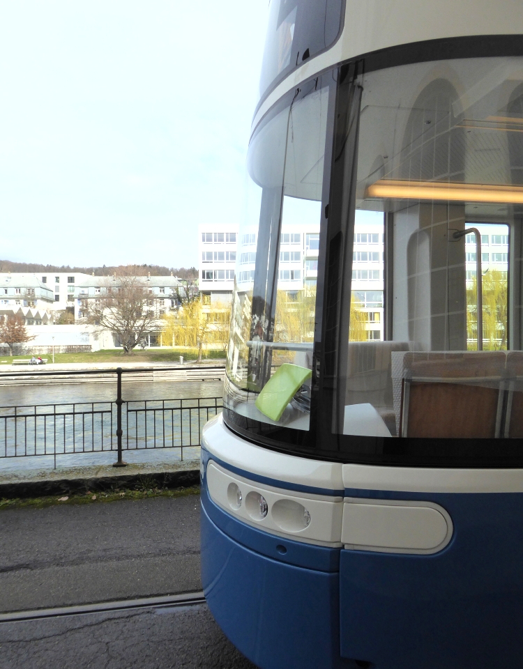 Flexity tram by Limmat