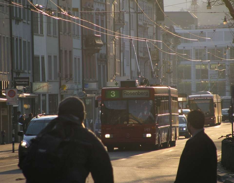 GTZ trolleybus approaching stadthaus winterthur